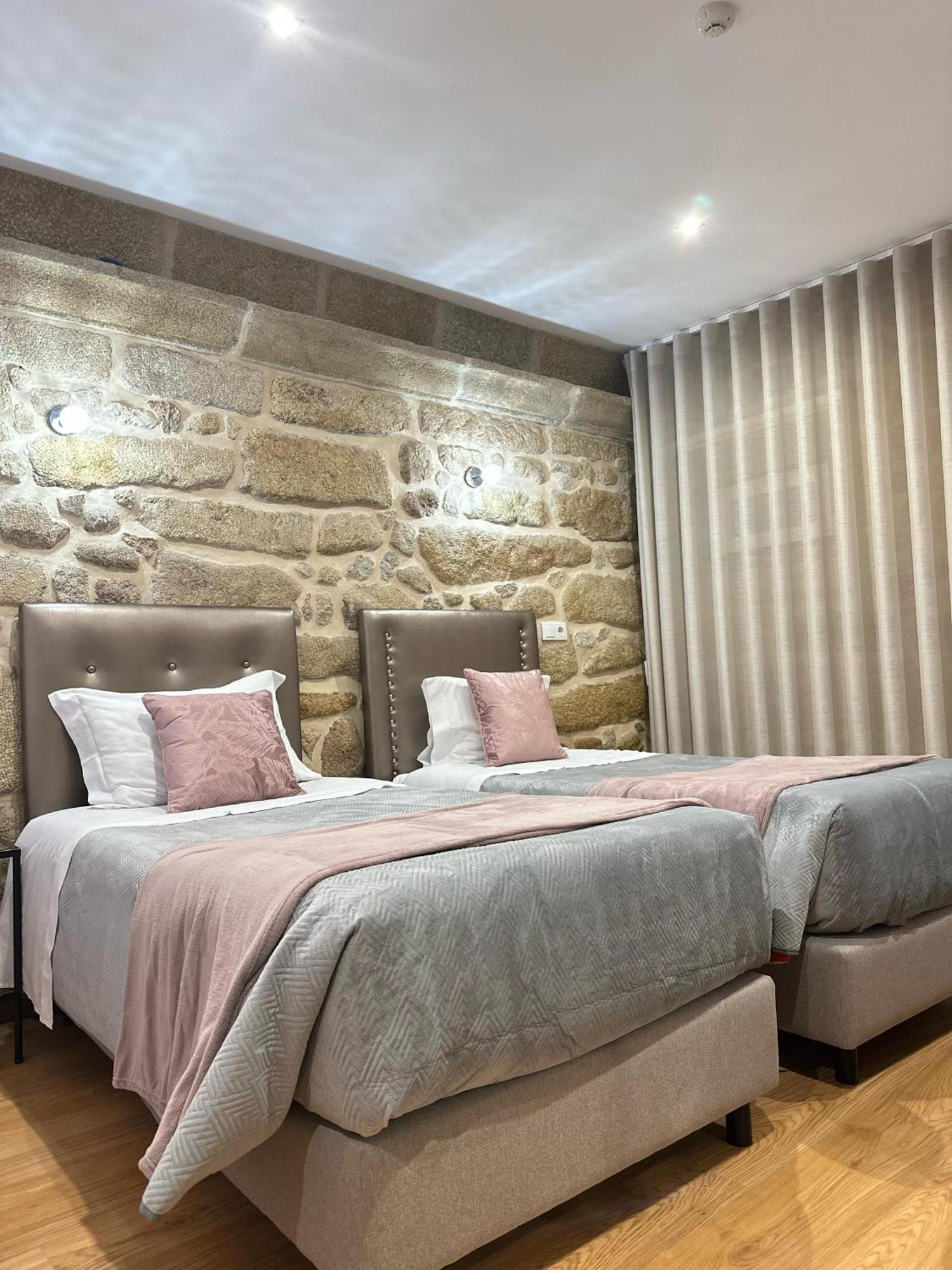 Alojamento Central Chaves Bagian luar foto