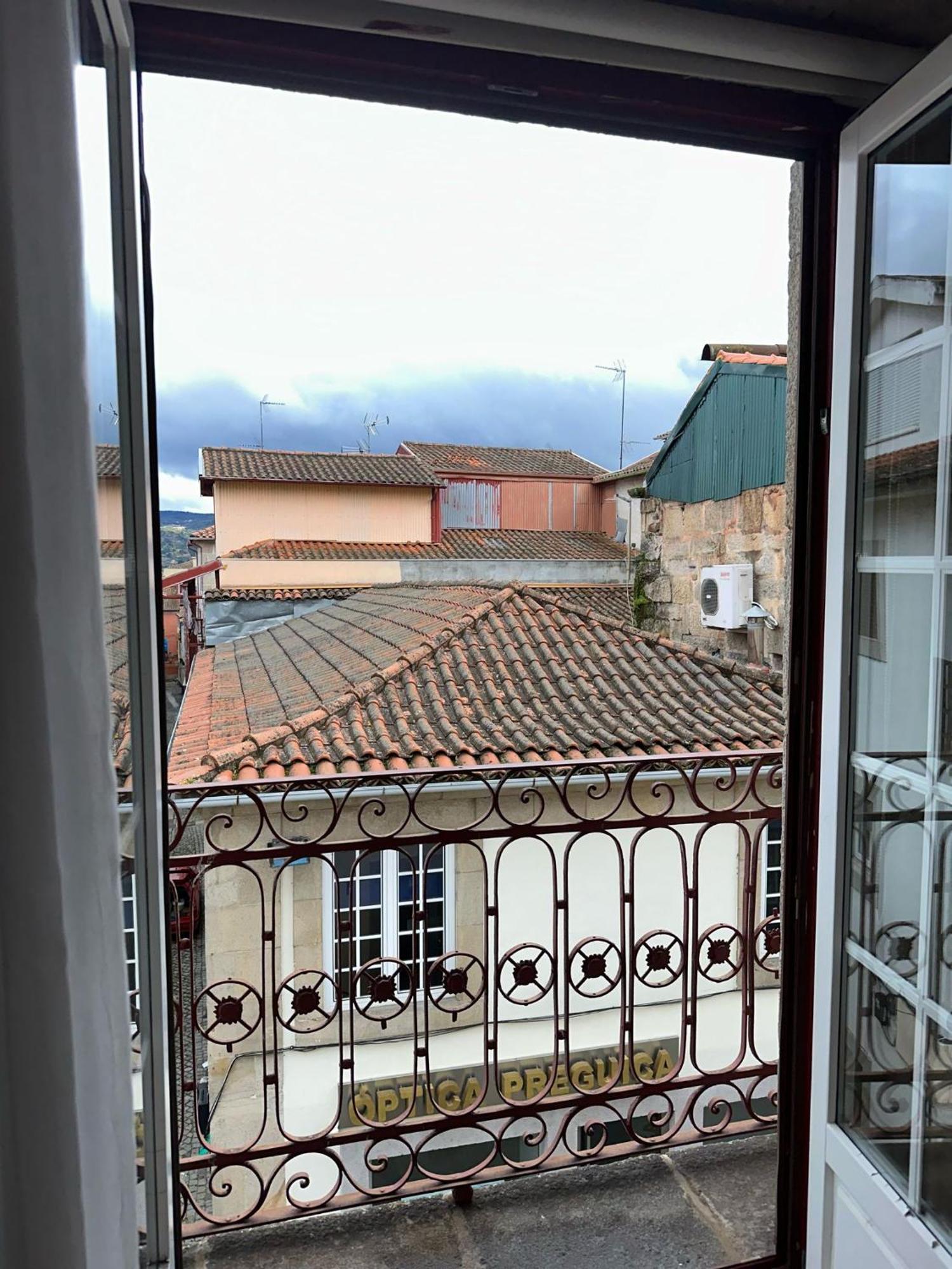 Alojamento Central Chaves Bagian luar foto